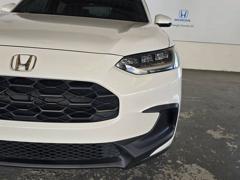 Used 2023 Honda HR-V LX image 14