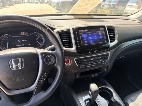Used 2017 Honda Ridgeline RTL-T image 24