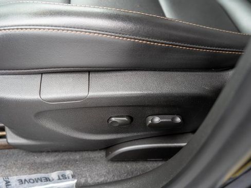 Used 2019 Chevrolet Trax Premier image 18