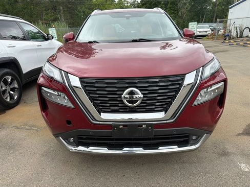 Used 2021 Nissan Rogue Platinum AWD/4WD image 2
