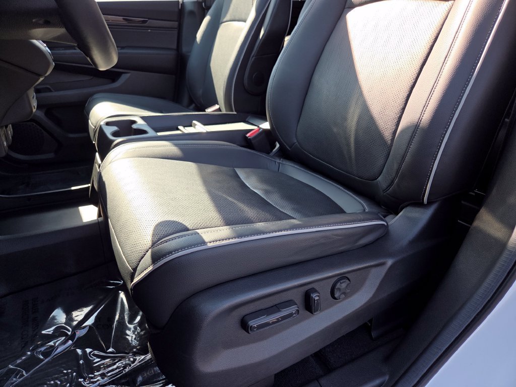 Certified 2024 Honda Odyssey Elite image 38