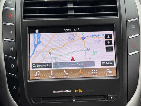 Used 2019 Lincoln MKC Reserve w/ MKC Climate Package image 12