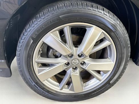 Used 2013 Nissan Pathfinder Platinum w/ Platinum Premium Pkg image 43