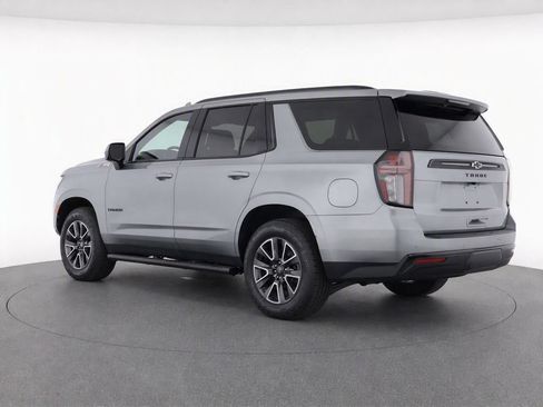 Used 2024 Chevrolet Tahoe Z71 w/ Luxury Package AWD/4WD image 37