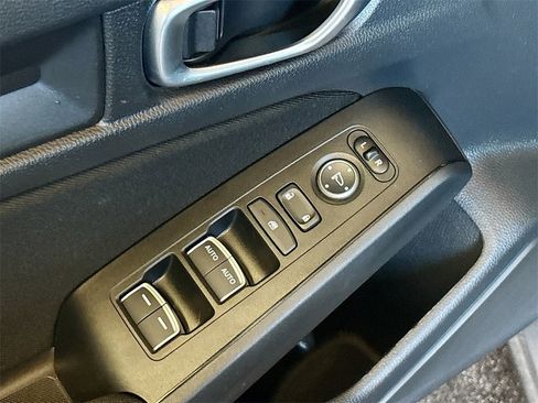 Used 2024 Honda Civic Sport image 17