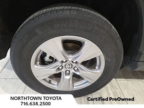 Used 2025 Toyota RAV4 LE image 6