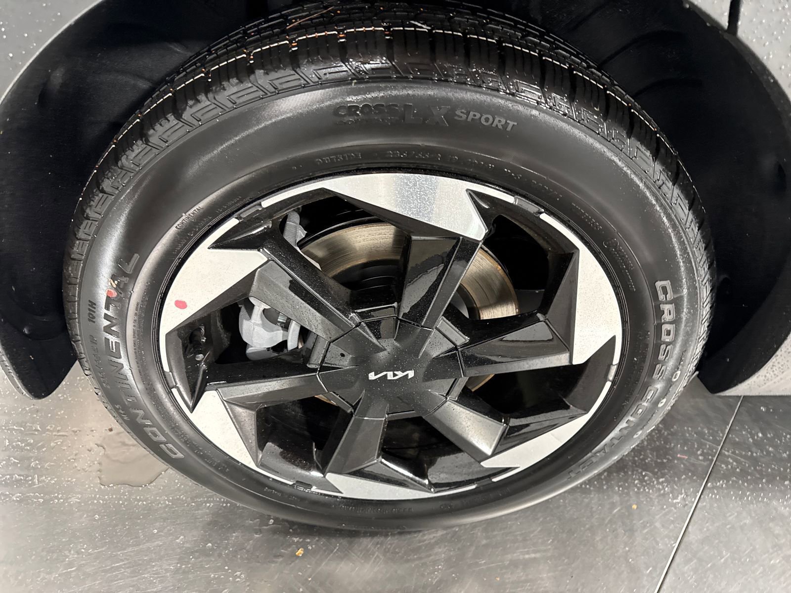 New 2026 Kia Sorento EX AWD/4WD image 8