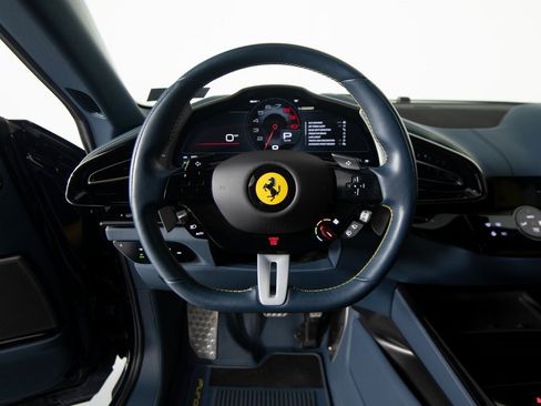 Used 2024 Ferrari Purosangue image 21