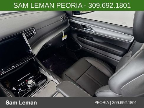 New 2026 Jeep Grand Wagoneer 4WD image 25