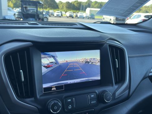 Used 2022 GMC Terrain AT4 image 14