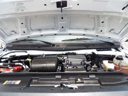 Used 2021 Ford E-350 and Econoline 350 Super Duty RWD image 27