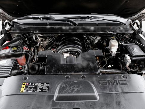 Used 2017 GMC Yukon Denali image 43