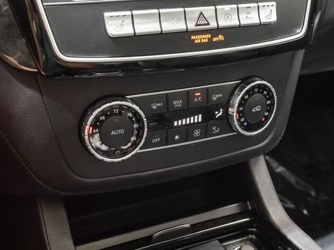 Used 2017 Mercedes-Benz GLS 450 4MATIC image 28