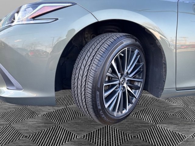 Used 2024 Lexus ES 350 w/ Premium Package FWD image 27
