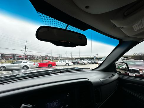 Used 2006 Chevrolet Silverado 1500 LT w/ Light Duty Power Package image 43