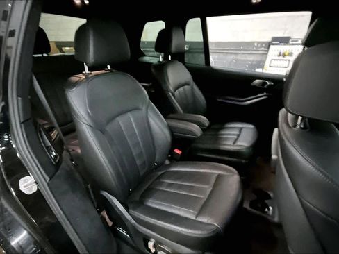 Used 2019 BMW X7 xDrive50i w/ M Sport Package image 30