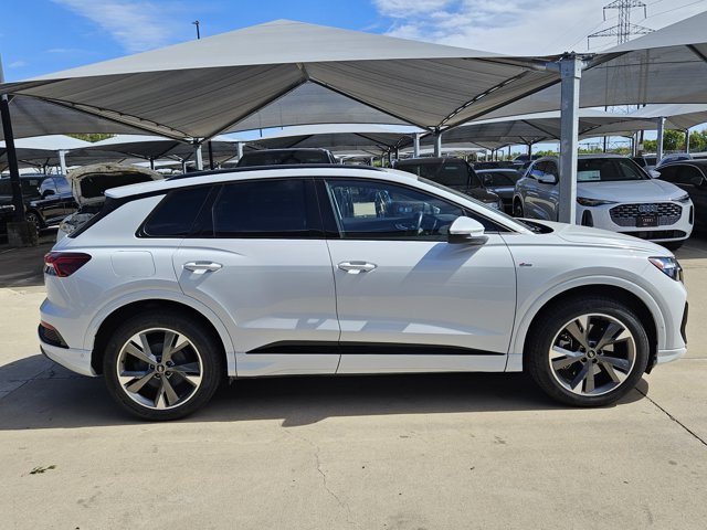Used 2023 Audi Q4 e-tron Premium Plus w/ Premium Plus AWD/4WD image 4