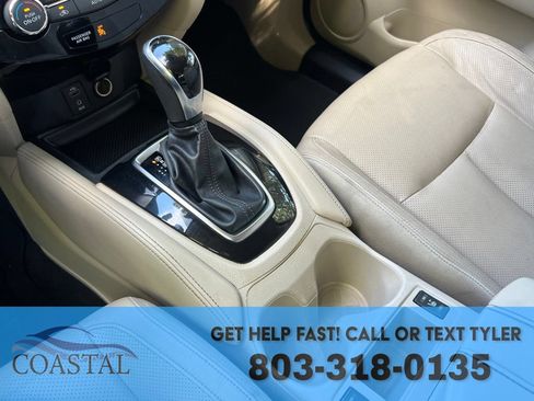 Used 2017 Nissan Rogue SL AWD/4WD image 44