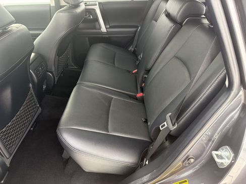 Used 2022 Toyota 4Runner Limited AWD/4WD image 15