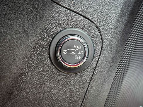 Used 2020 GMC Acadia Denali w/ Trailering Package image 13