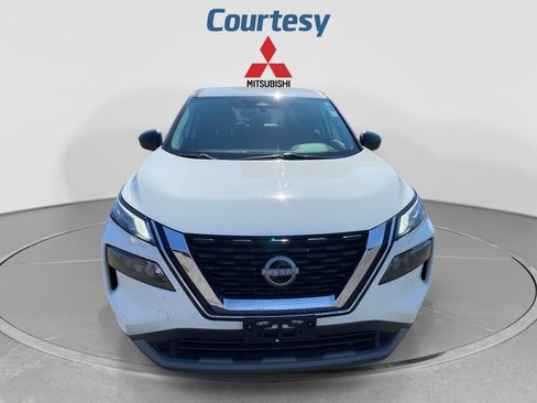 Used 2023 Nissan Rogue S AWD/4WD image 9