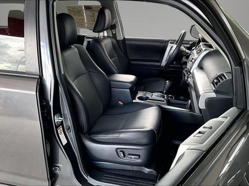 Used 2019 Toyota 4Runner SR5 Premium RWD image 27
