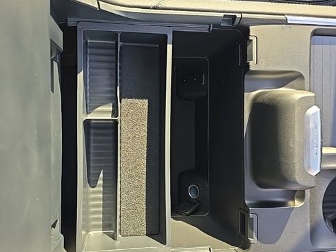 New 2025 Ford Expedition Max Platinum w/ Driver's Package image 35