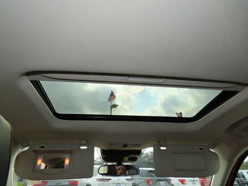 Used 2022 Ford Maverick Lariat w/ Lariat Luxury Package image 22