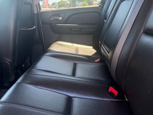 Used 2009 Chevrolet Silverado 2500 LTZ w/ Safety Package AWD/4WD image 4