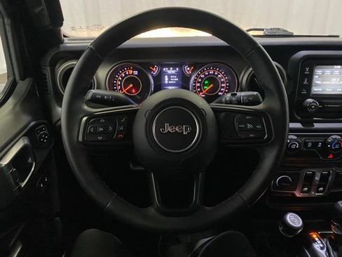 Used 2018 Jeep Wrangler Sport S image 16