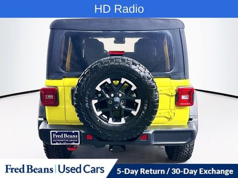 Used 2024 Jeep Wrangler Unlimited Rubicon w/ Technology Group AWD/4WD image 7
