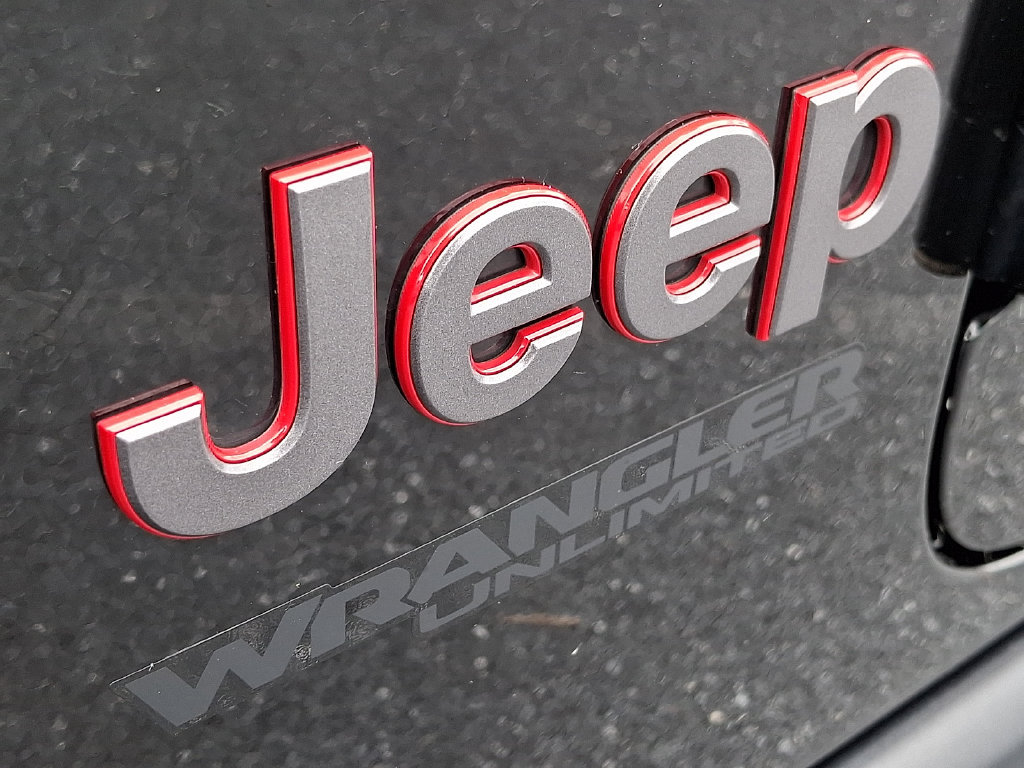 Used 2021 Jeep Wrangler Unlimited Rubicon AWD/4WD image 32