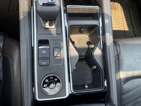 Used 2022 Nissan Pathfinder Platinum w/ Cargo Package AWD/4WD image 20