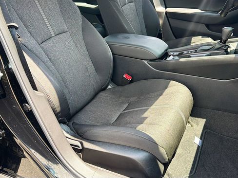 Used 2025 Honda Accord Sport image 28