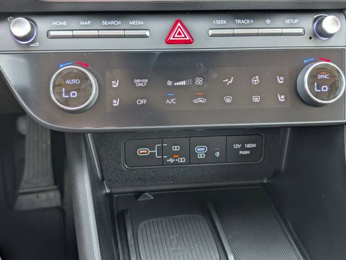 New 2025 Hyundai Sonata Limited image 20