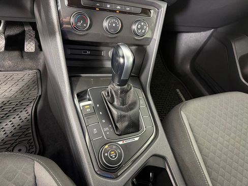 Used 2018 Volkswagen Tiguan S AWD/4WD image 14
