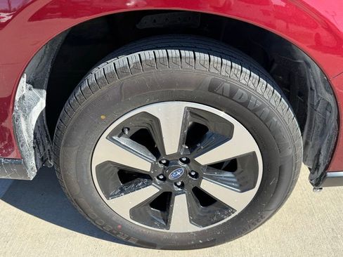 Used 2017 Subaru Forester 2.5i Premium image 6