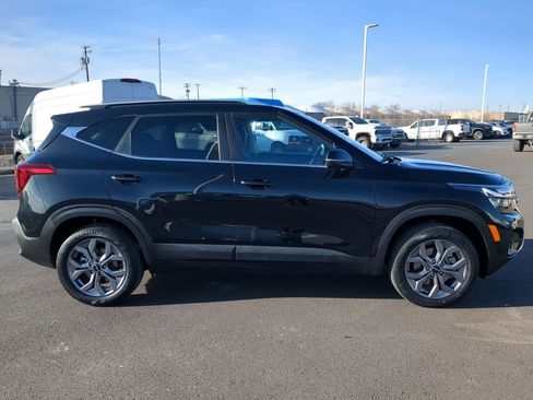 Certified 2024 Kia Seltos S image 6