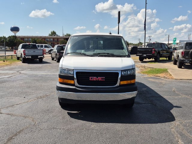 Used 2024 GMC Savana 2500 w/ Driver Convenience Package RWD image 2
