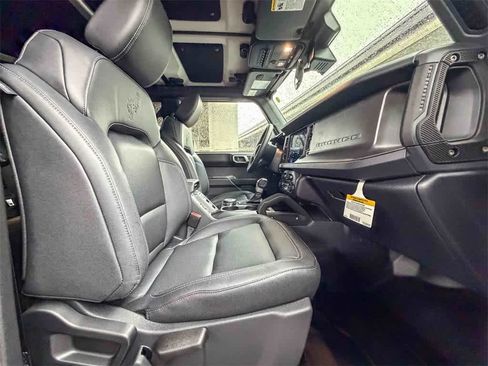 New 2025 Ford Bronco Badlands image 15