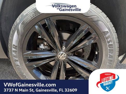 Certified 2023 Volkswagen Atlas SEL R-Line AWD/4WD image 30