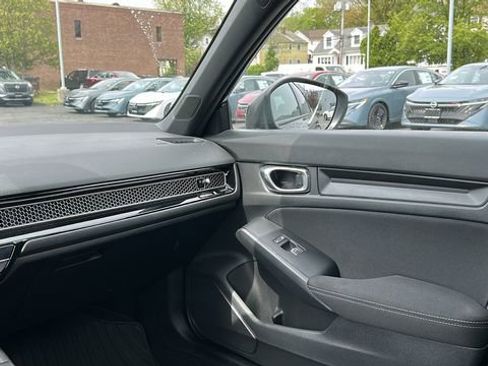 Used 2023 Honda Civic Sport image 24