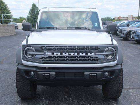 Used 2023 Ford Bronco Badlands AWD/4WD image 8