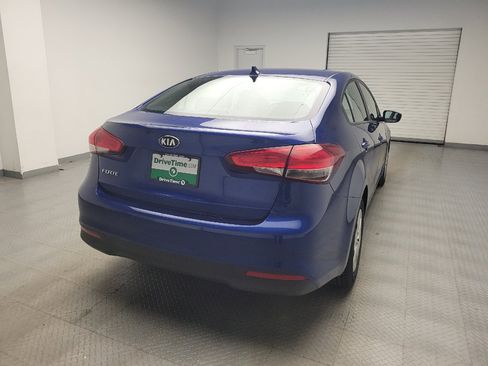 Used 2017 Kia Forte LX FWD image 7