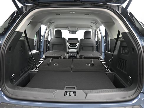 Used 2025 Ford Explorer Active image 26