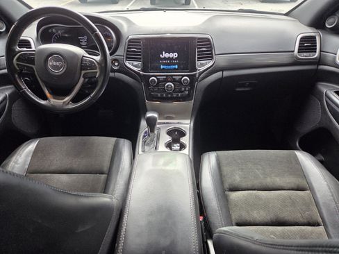 Used 2021 Jeep Grand Cherokee Laredo X RWD image 5