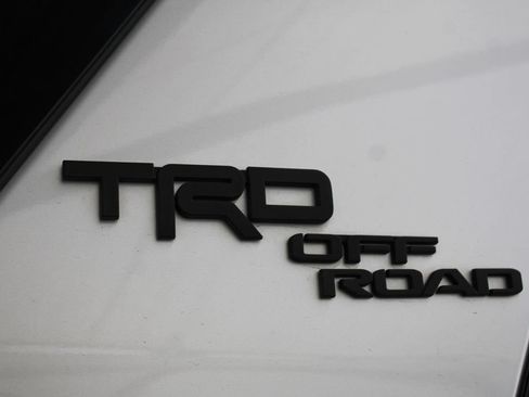 Used 2019 Toyota 4Runner TRD Off-Road Premium AWD/4WD image 71
