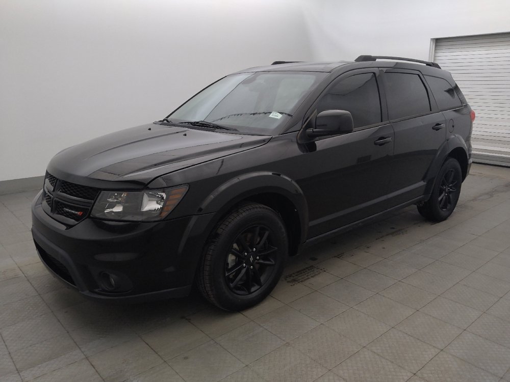 Used 2019 Dodge Journey SE w/ Connectivity Group FWD image 2