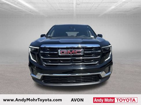 Used 2024 GMC Acadia Elevation w/ Luxury Package AWD/4WD image 3