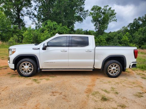 Used 2019 GMC Sierra 1500 Denali w/ Technology Package AWD/4WD image 3